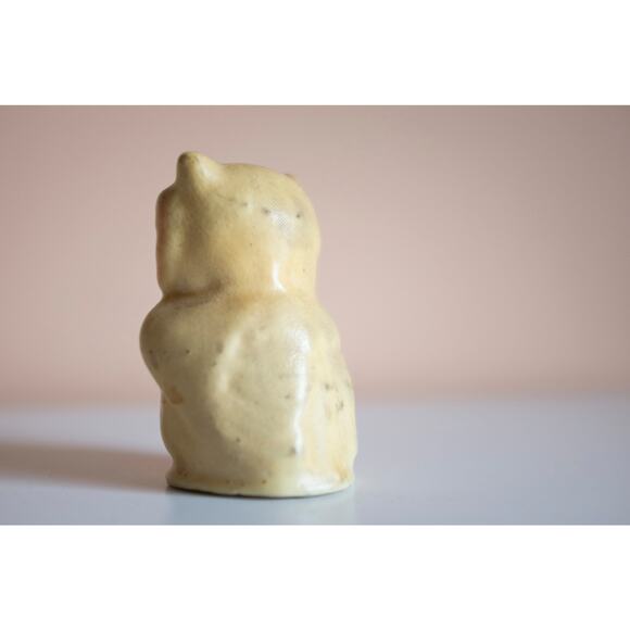 Small stoneware owl figurine hand painted in yellow - Picture 6 of 6